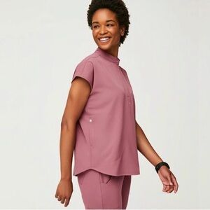 Figs Scrubs Top Size Medium